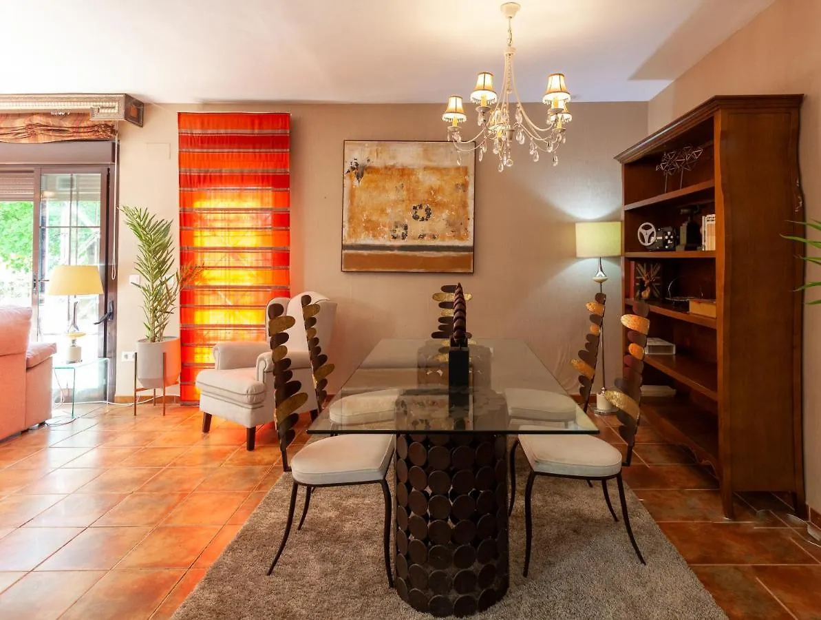 Holiday home Villa En Campo De Golf Con Piscina Guillena