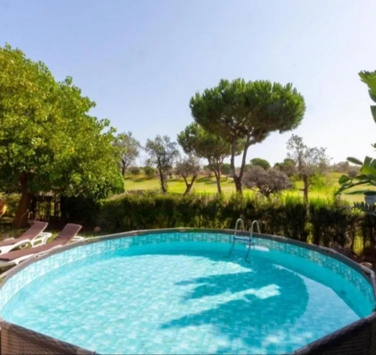Villa En Campo De Golf Con Piscina Guillena